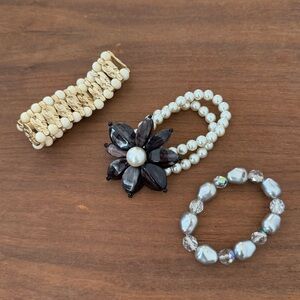 Elegant Pearl and Black Bead Bracelet Set of 3